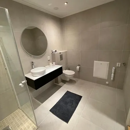 Villa Apartment Larvik 拉尔维克